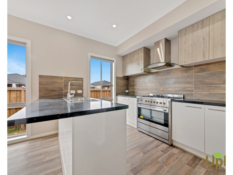 53 Fairweather Parade, Officer VIC 3809