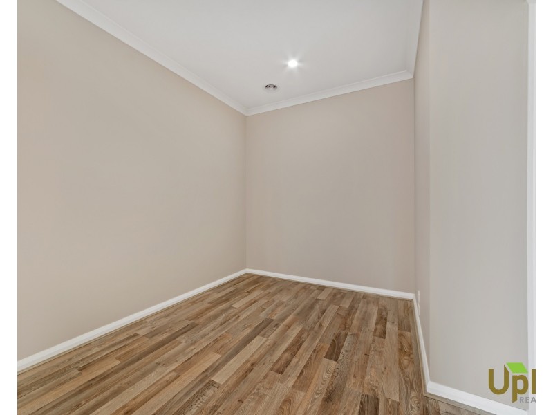 53 Fairweather Parade, Officer VIC 3809