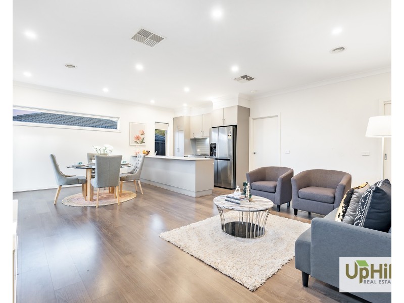 34A Genevieve Circuit, Cranbourne East VIC 3977