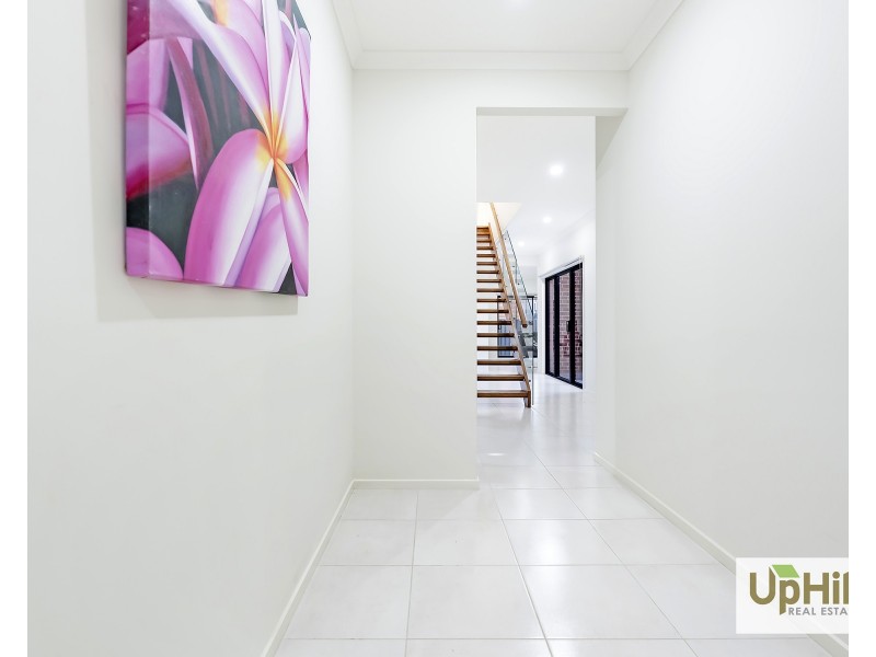 22 Portia Circuit, Clyde North VIC 3978