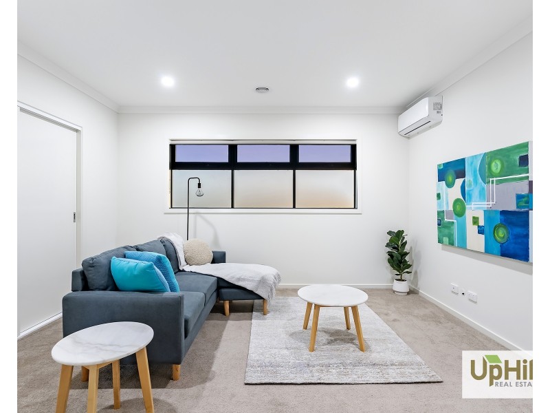 22 Portia Circuit, Clyde North VIC 3978