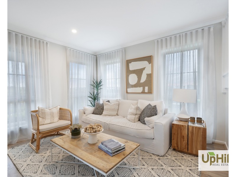 10 Baxter Street, Clyde North VIC 3978