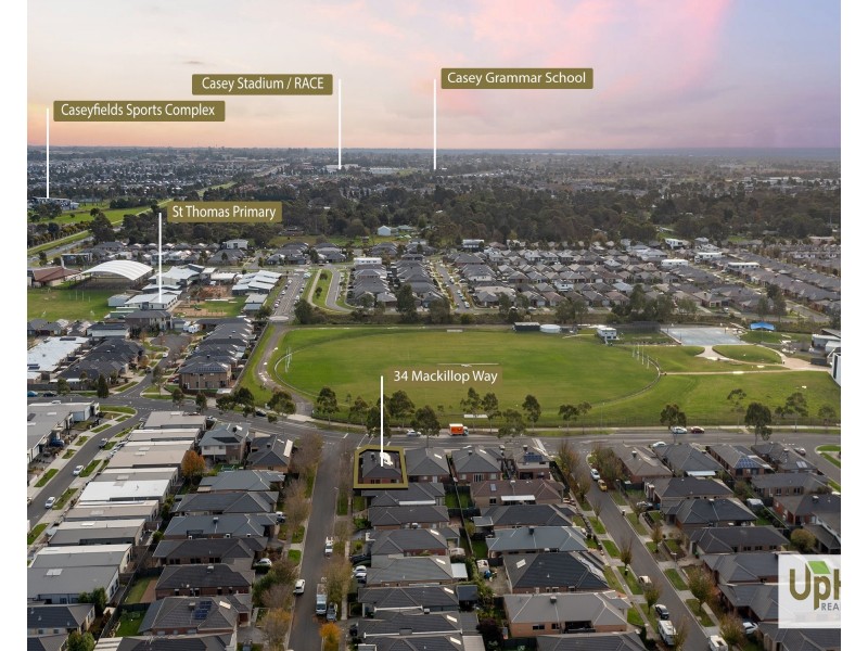 34 Mackillop way, Clyde North VIC 3978