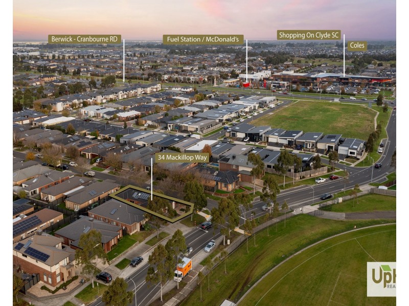 34 Mackillop way, Clyde North VIC 3978