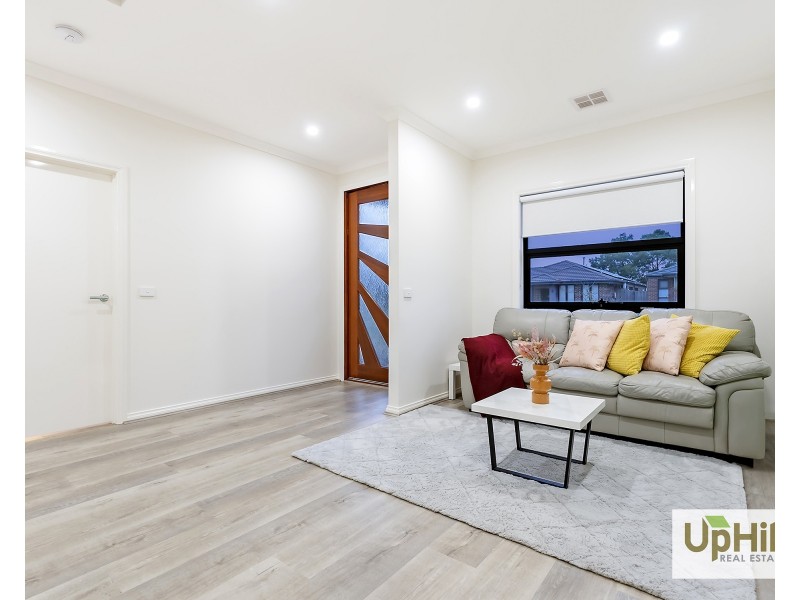 1 Goodison Road, Clyde North VIC 3978