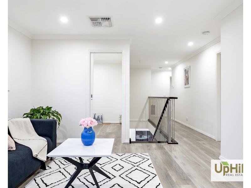 1 Goodison Road, Clyde North VIC 3978