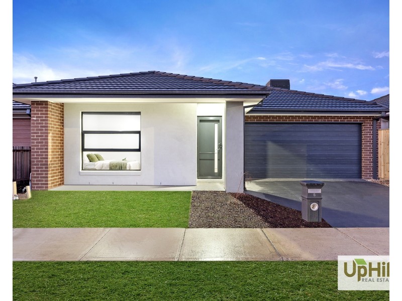 5 Goodwill Road, Clyde North VIC 3978
