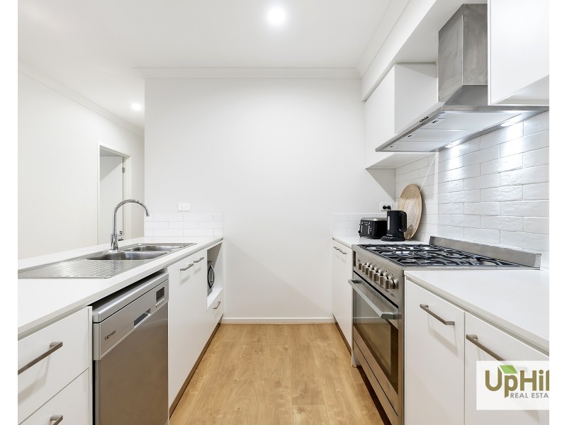 75 Athenaeum Avenue, Clyde North VIC 3978