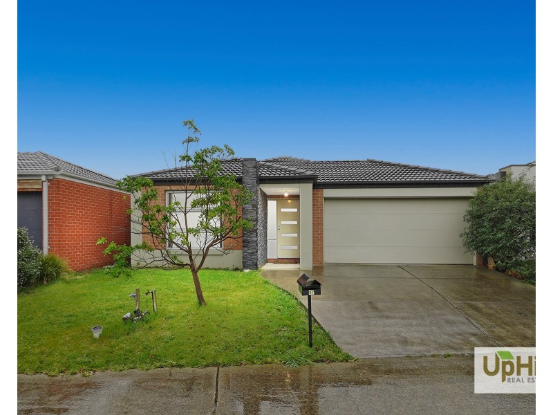 97 Henry Road, Pakenham VIC 3810