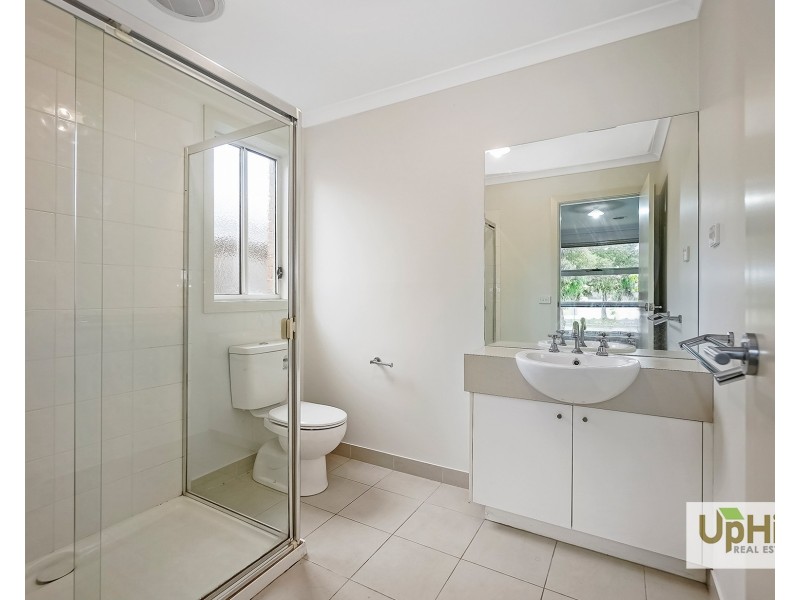 97 Henry Road, Pakenham VIC 3810