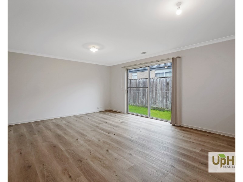 97 Henry Road, Pakenham VIC 3810