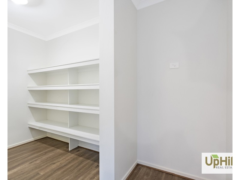 39 Powlett Drive, Clyde VIC 3978