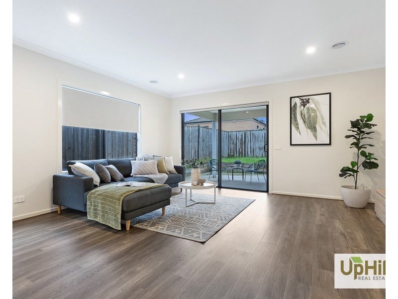 39 Powlett Drive, Clyde VIC 3978