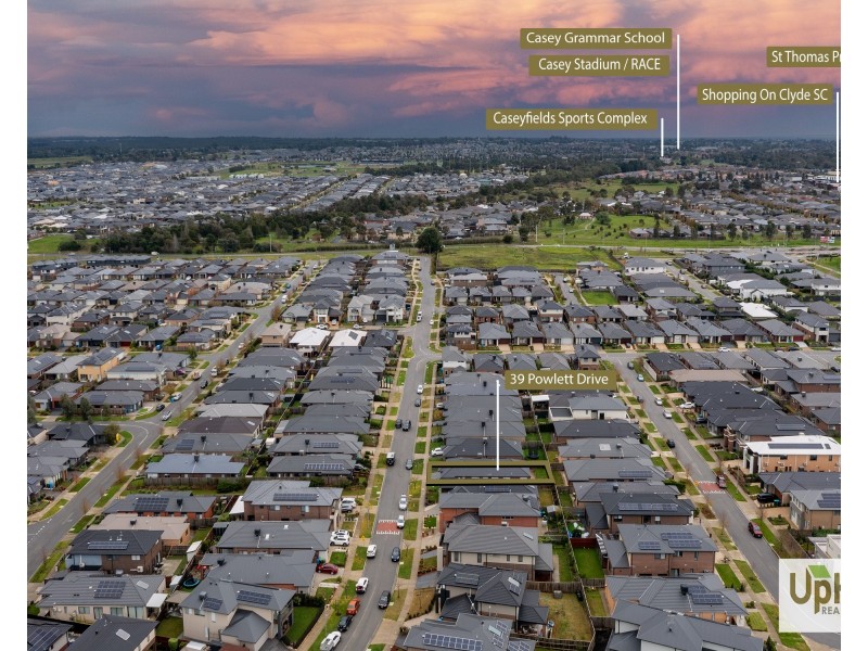 39 Powlett Drive, Clyde VIC 3978