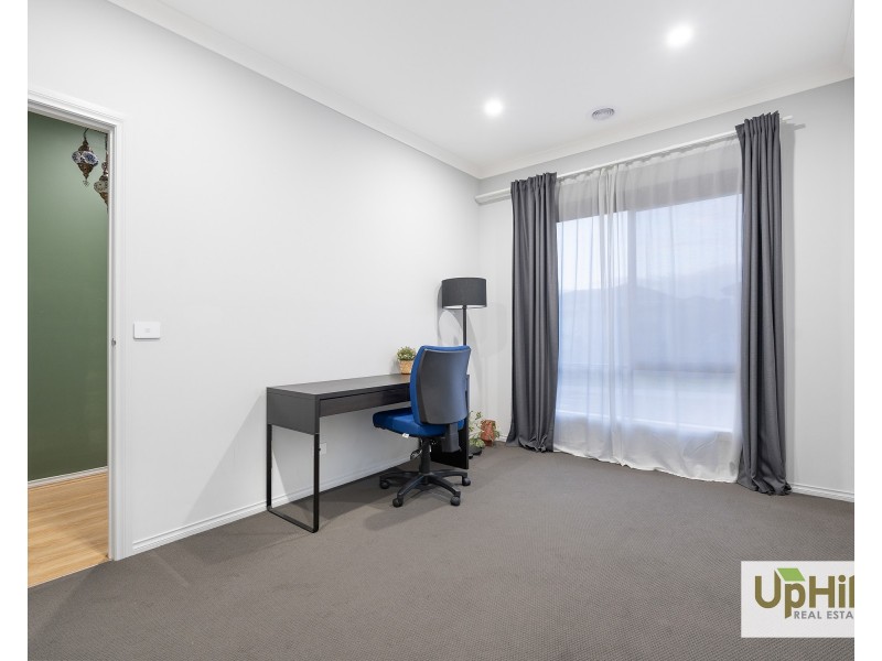 14 Milka Avenue, Clyde North VIC 3978