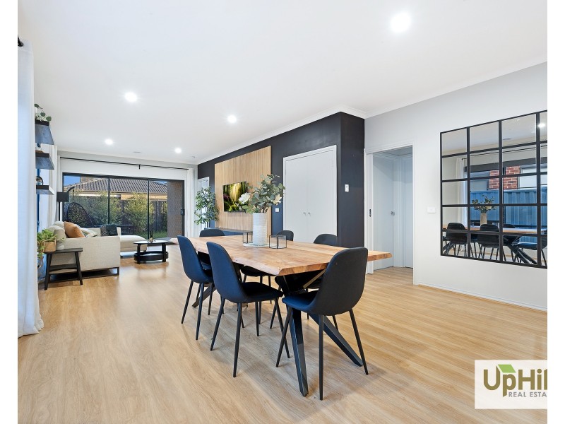 14 Milka Avenue, Clyde North VIC 3978