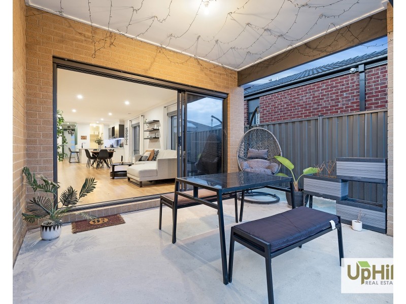 14 Milka Avenue, Clyde North VIC 3978