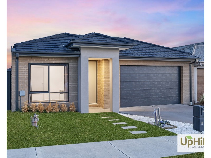 14 Milka Avenue, Clyde North VIC 3978