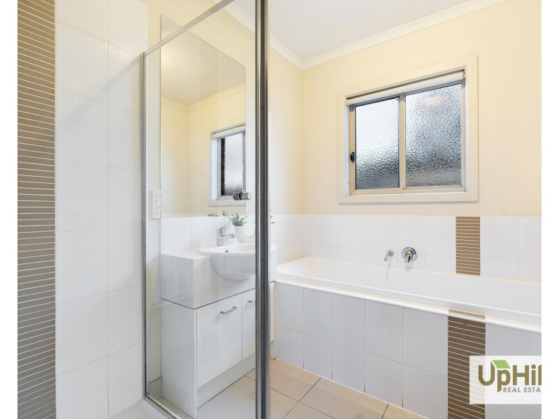 66 Innes Court, Berwick VIC 3806