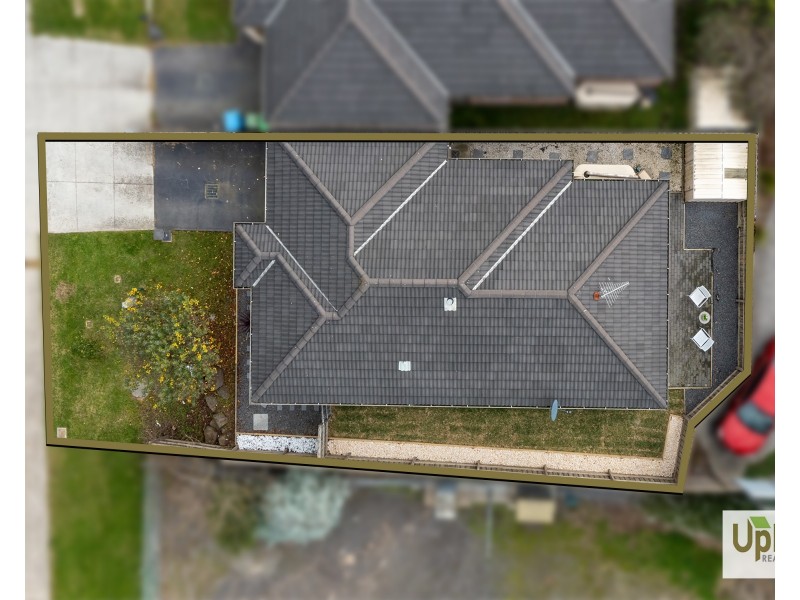 66 Innes Court, Berwick VIC 3806