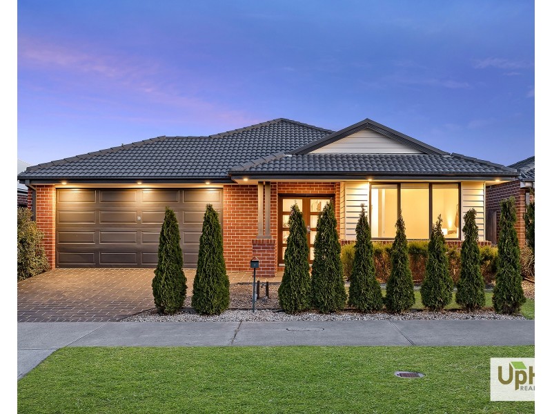 18 Westbourne Street, Clyde North VIC 3978