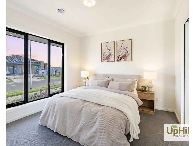 13 Piero Street, Clyde VIC 3978