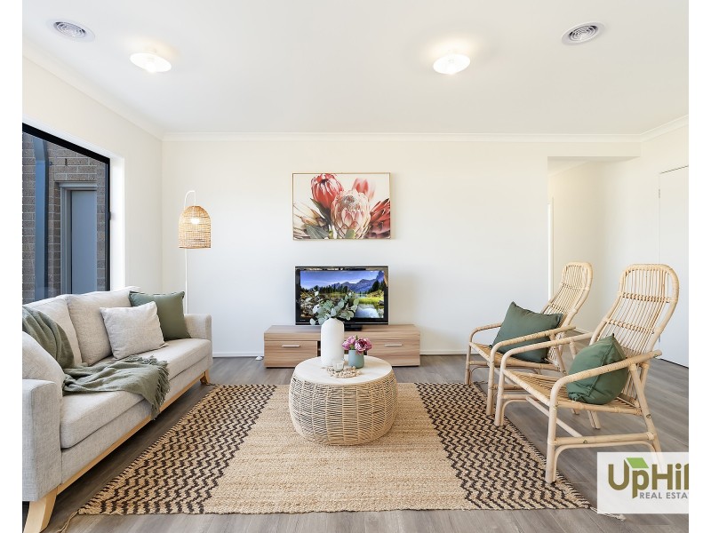 13 Piero Street, Clyde VIC 3978