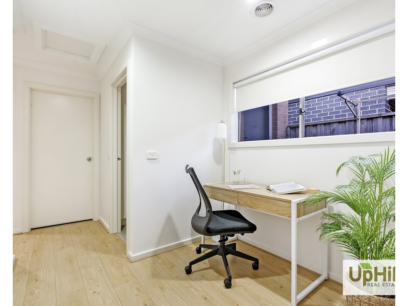 24 Bimberry Circuit, Clyde VIC 3978