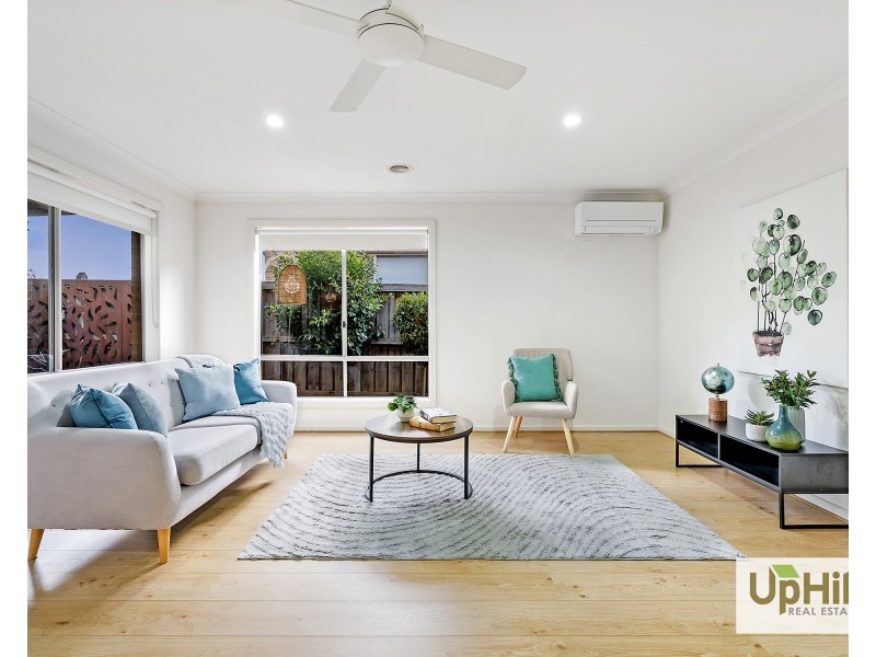24 Bimberry Circuit, Clyde VIC 3978