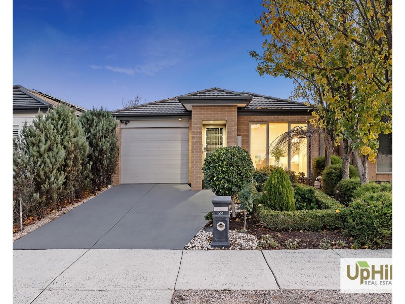24 Bimberry Circuit, Clyde VIC 3978