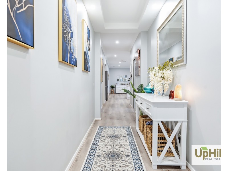 4 Esk Street, Clyde North VIC 3978