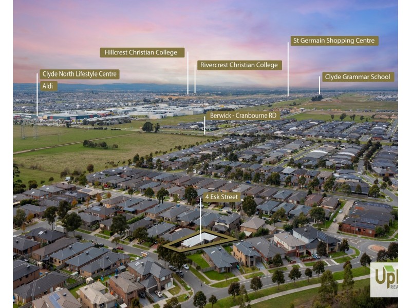 4 Esk Street, Clyde North VIC 3978