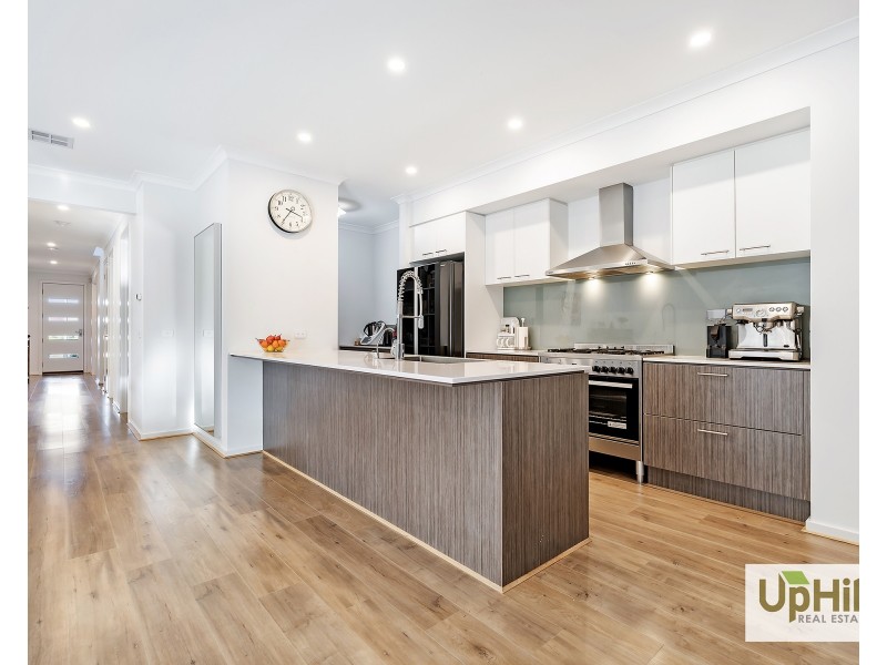 12  Treehouse Avenue, Clyde VIC 3978