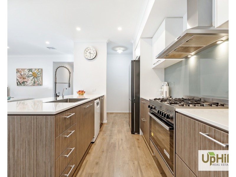 12  Treehouse Avenue, Clyde VIC 3978