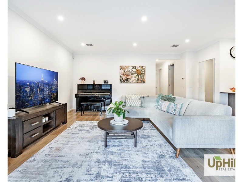 12  Treehouse Avenue, Clyde VIC 3978