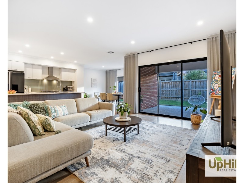 12  Treehouse Avenue, Clyde VIC 3978