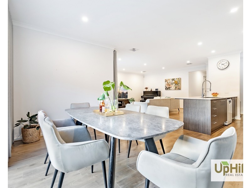 12  Treehouse Avenue, Clyde VIC 3978