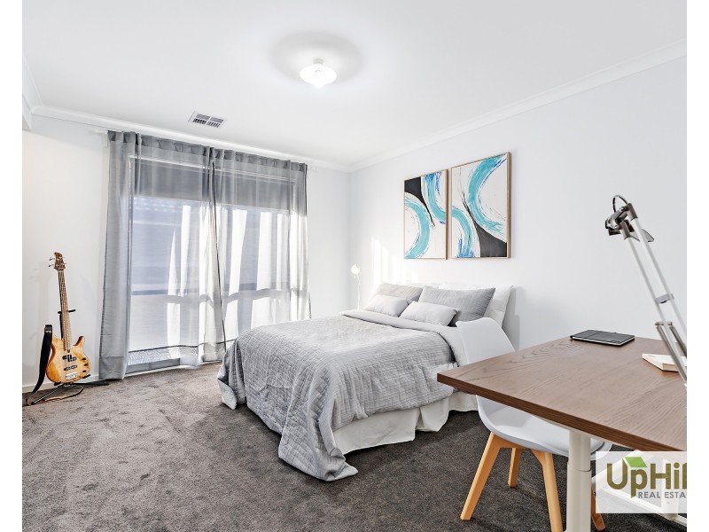 12  Treehouse Avenue, Clyde VIC 3978