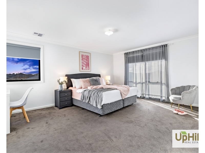 12  Treehouse Avenue, Clyde VIC 3978
