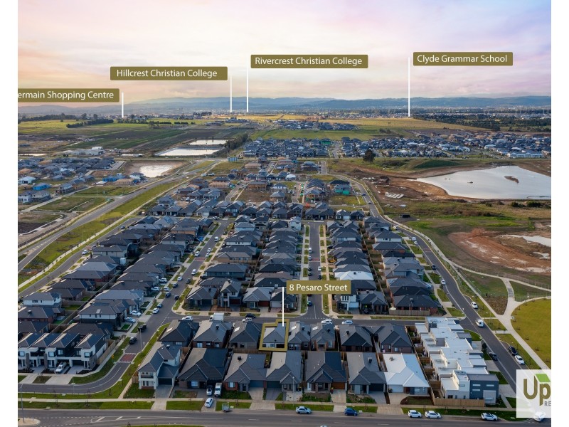 8 Pesaro Street, Clyde VIC 3978