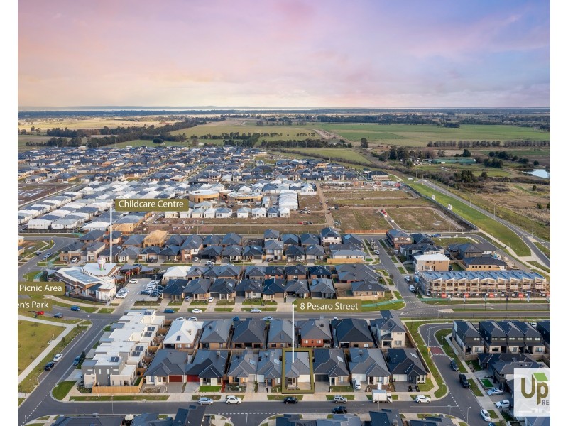 8 Pesaro Street, Clyde VIC 3978