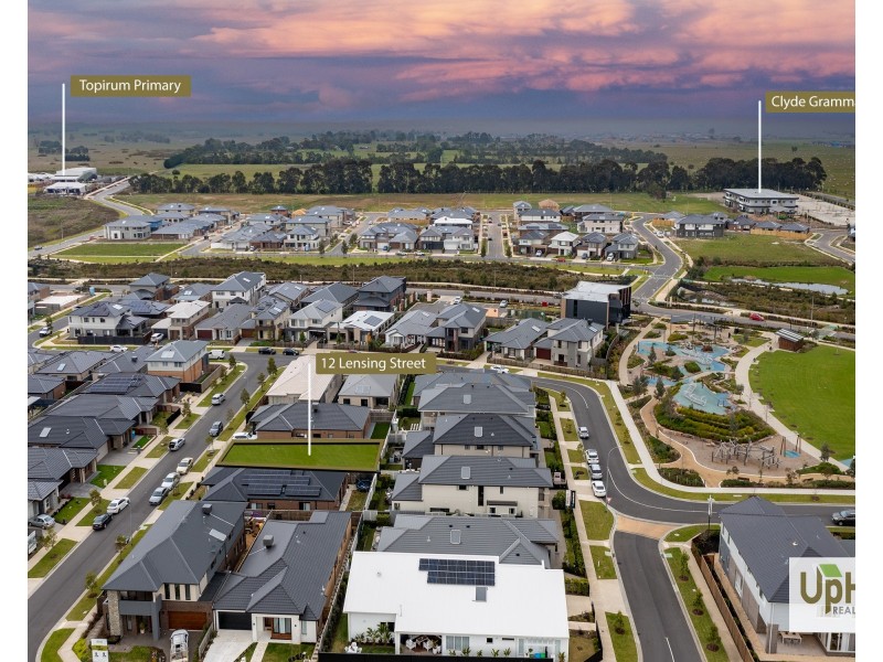 12 Lensing Street, Clyde North VIC 3978