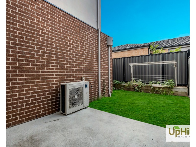 13 Marwedel Avenue, Clyde North VIC 3978