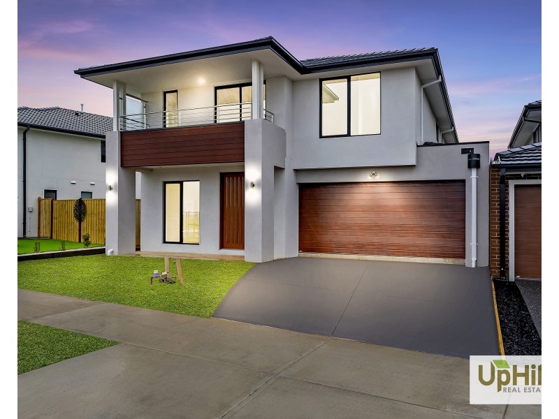 13 Berrenda Street, Clyde North VIC 3978