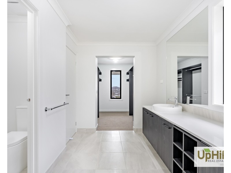 13 Berrenda Street, Clyde North VIC 3978