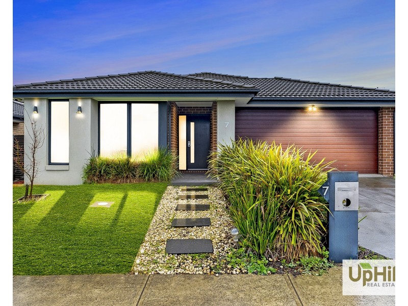 7 Terra Firma Circuit, Clyde VIC 3978