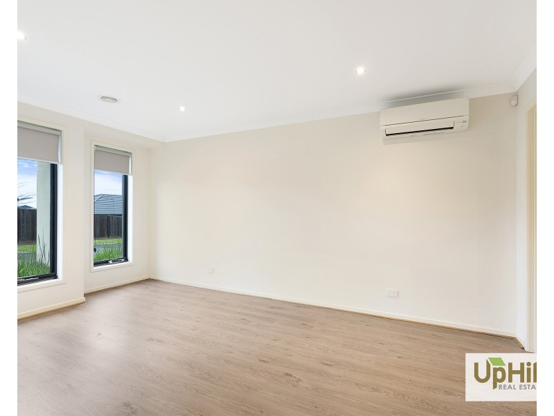 7 Terra Firma Circuit, Clyde VIC 3978