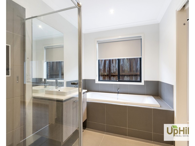 7 Terra Firma Circuit, Clyde VIC 3978