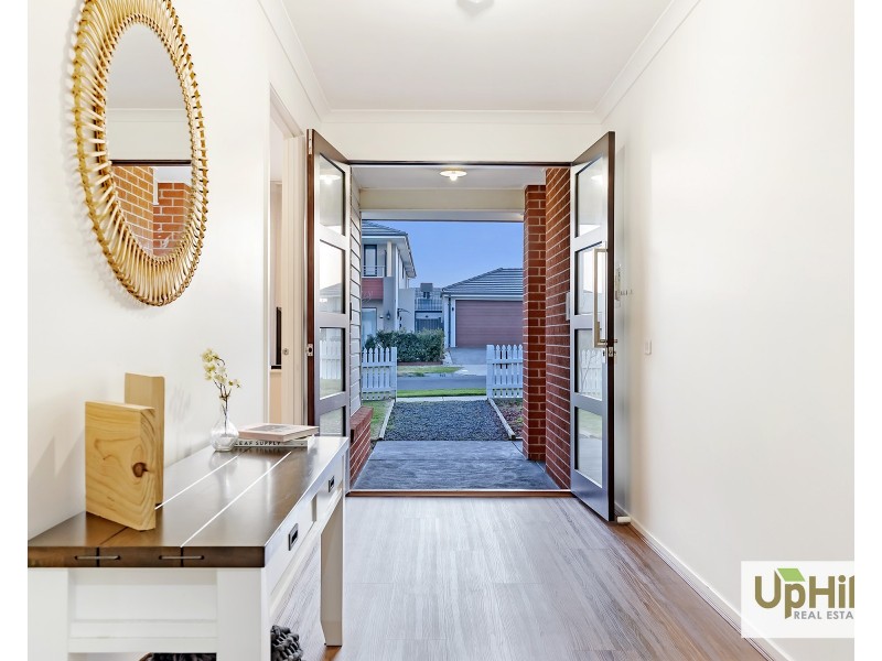 49 Galveston Road, Clyde VIC 3978