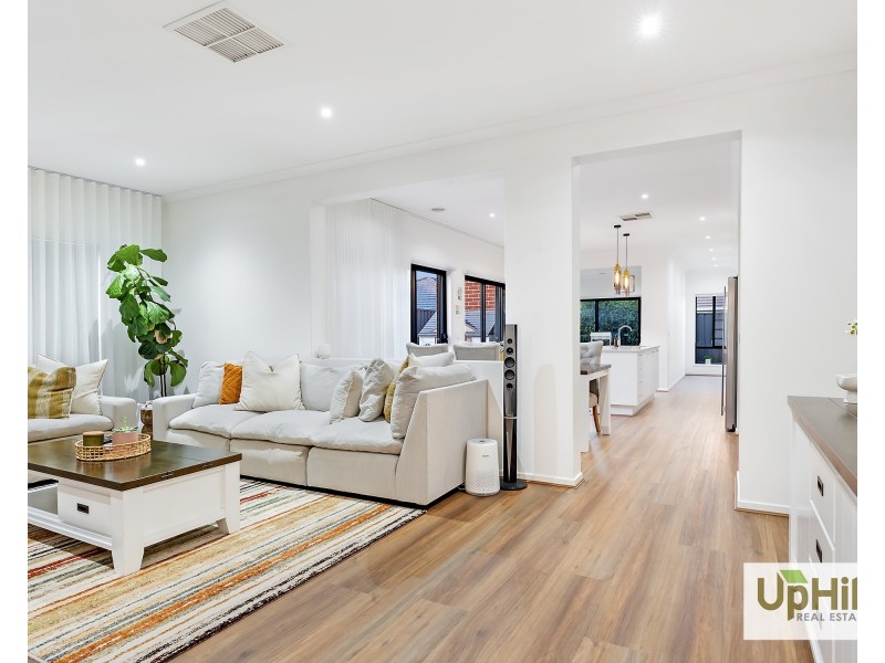 49 Galveston Road, Clyde VIC 3978